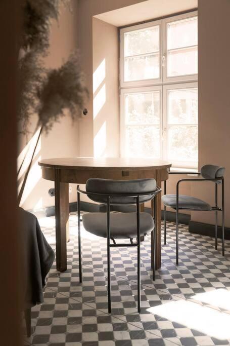 Elegant Apartment In The City Center Vratislav Exteriér fotografie